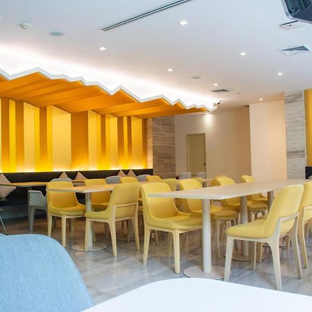 Tango Vibrant Living Hotel - Sha Extra Plus Bangkok Ngoại thất bức ảnh