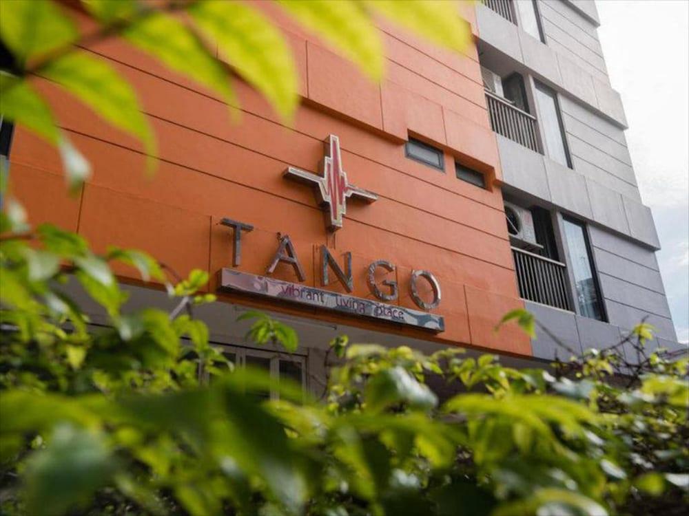 Tango Vibrant Living Hotel - Sha Extra Plus Bangkok Ngoại thất bức ảnh