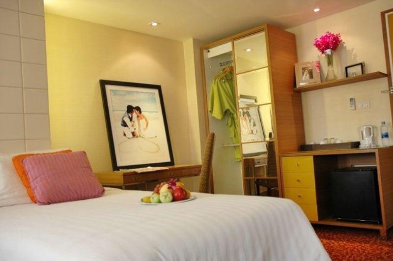 Tango Vibrant Living Hotel - Sha Extra Plus Bangkok Ngoại thất bức ảnh